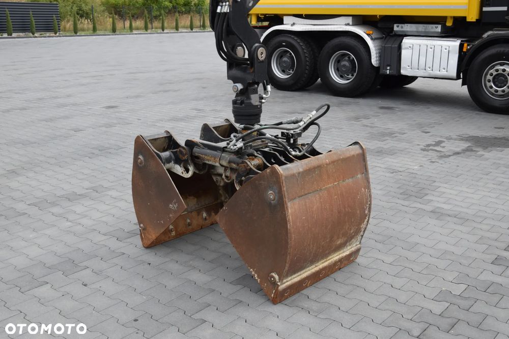 Mercedes-Benz AROCS 3243 / 8x4 / EURO 6 / HDS PALFINGER EPSILON Q170Z / ROTATOR / CHYWTAK / STEROWANIE RADIOWE / WYWROTKA / HYDROBURTA / AUTOMAT / SYSTEM KAMER CYFROWYCH / KAMERA COFANIA / NAWIGACJA / HAK / NISKI PRZEBIEG / 2020 / SERWISOWANY / SPROWADZONY - 23