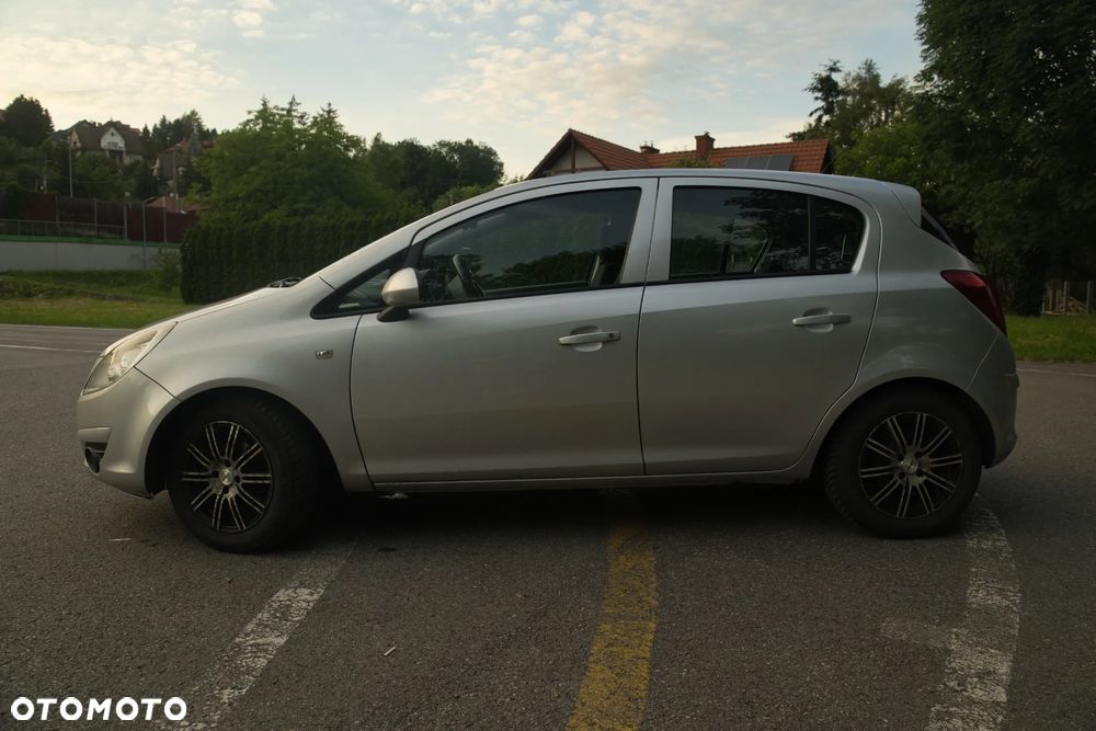 Opel Corsa 1.4 16V Enjoy - 3