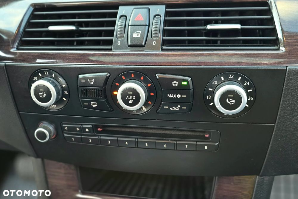 BMW Seria 5 530d - 28