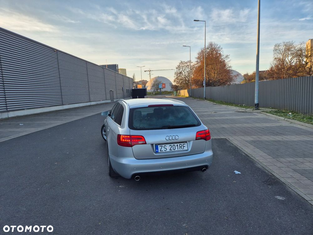 Audi A6 Avant - 11