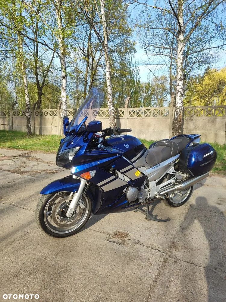 Yamaha FJR - 6