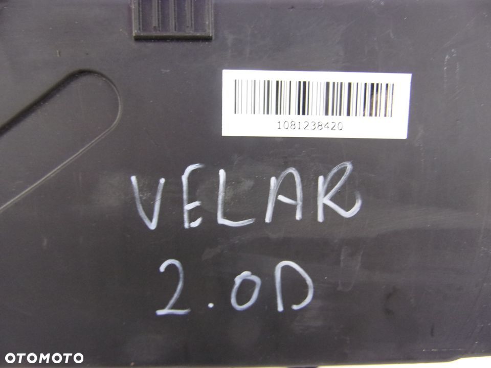 RANGE ROVER VELAR 2.0 SKRZYNKA BEZPIECZNIKÓW - 4