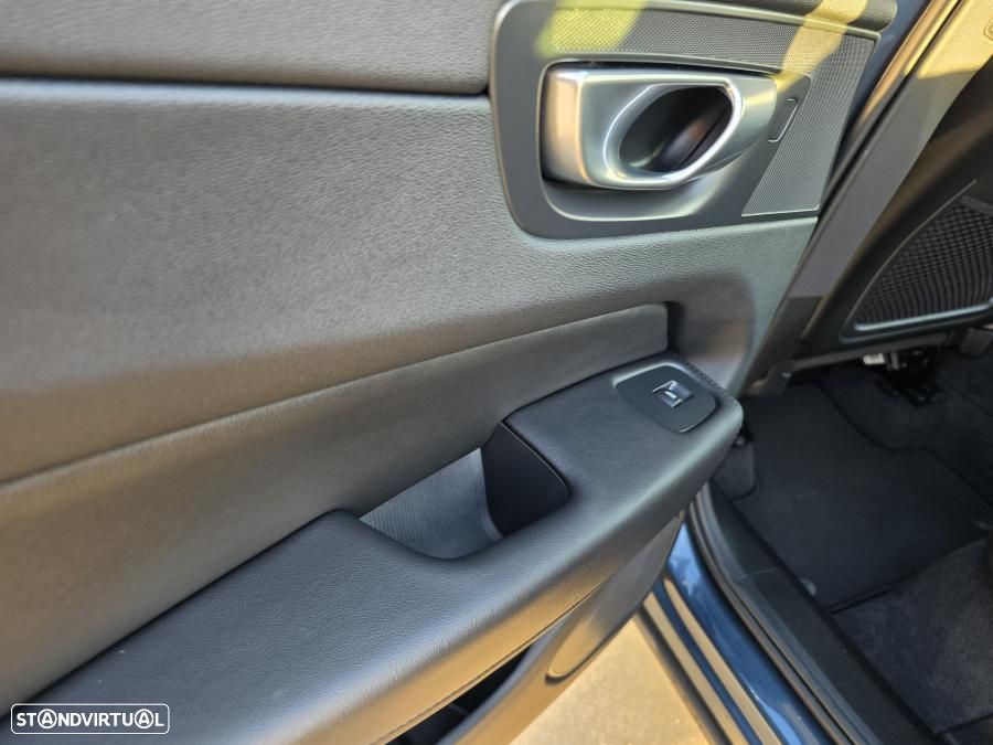Volvo XC 60 2.0 T6 PHEV Core AWD - 15