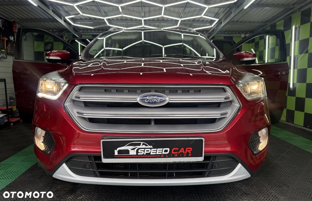Ford Kuga - 3