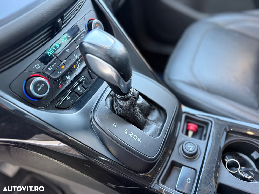 Ford Kuga 2.0 TDCi 4x4 Aut. Titanium - 10