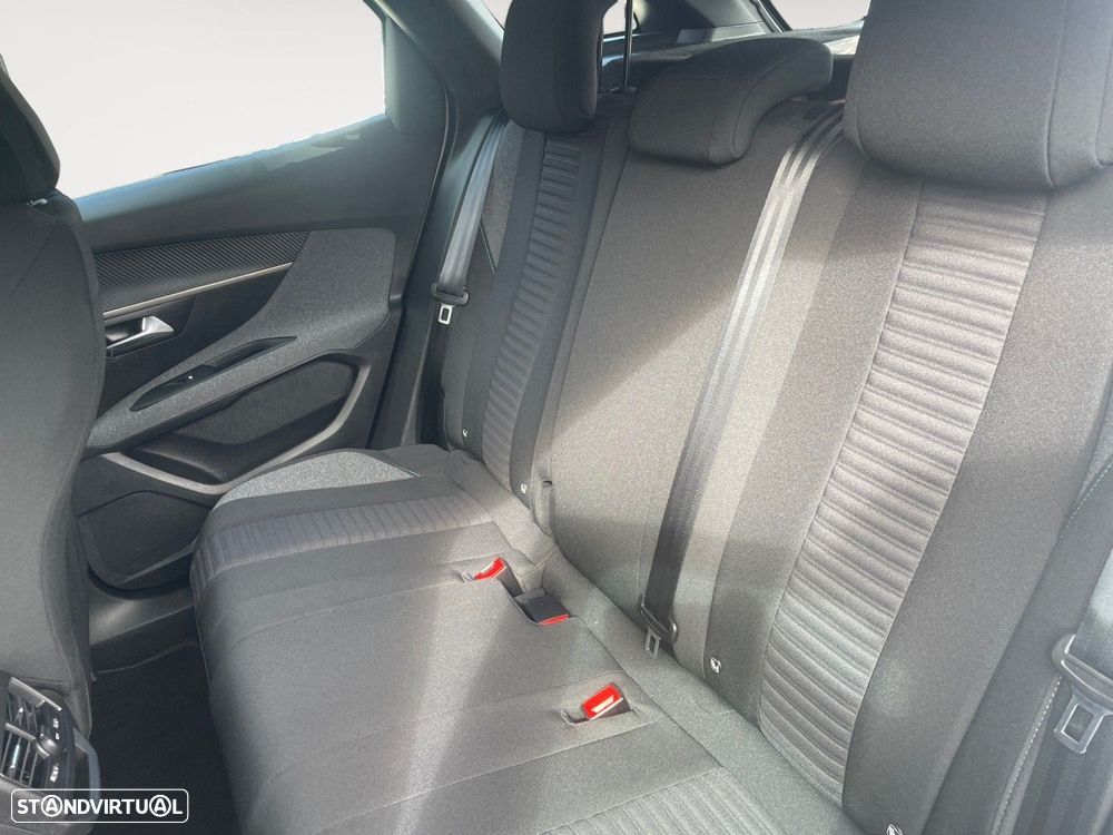 Peugeot 3008 1.5 BlueHDi Active Pack EAT8 - 13