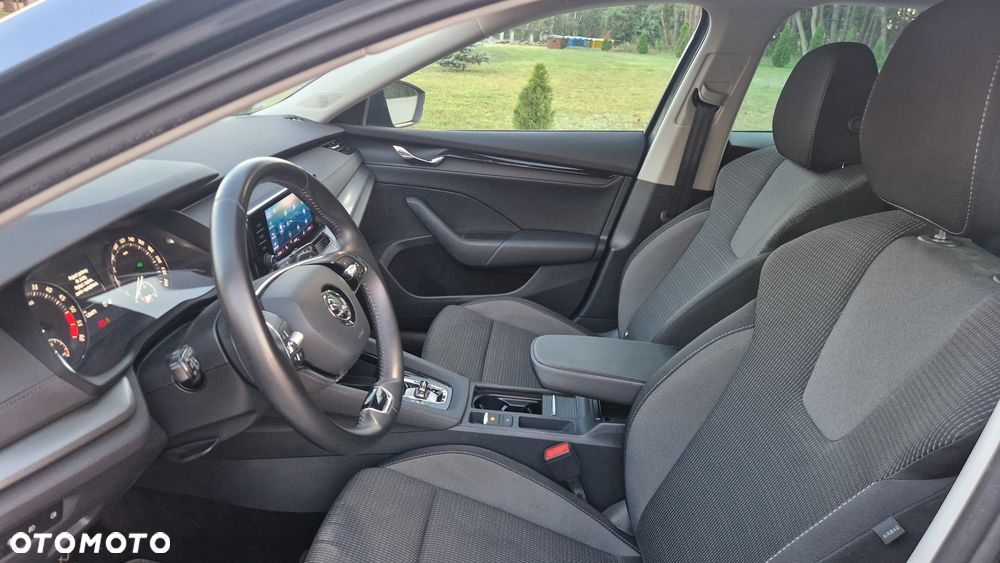 Skoda Octavia 2.0 TDI SCR Ambition DSG - 11