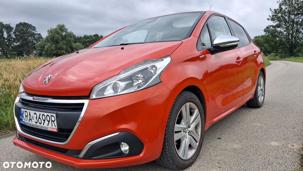Peugeot 208 1.2 PureTech Style - 1