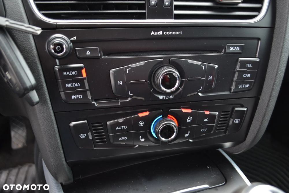 Audi A4 Avant 2.0 TDI DPF quattro - 30