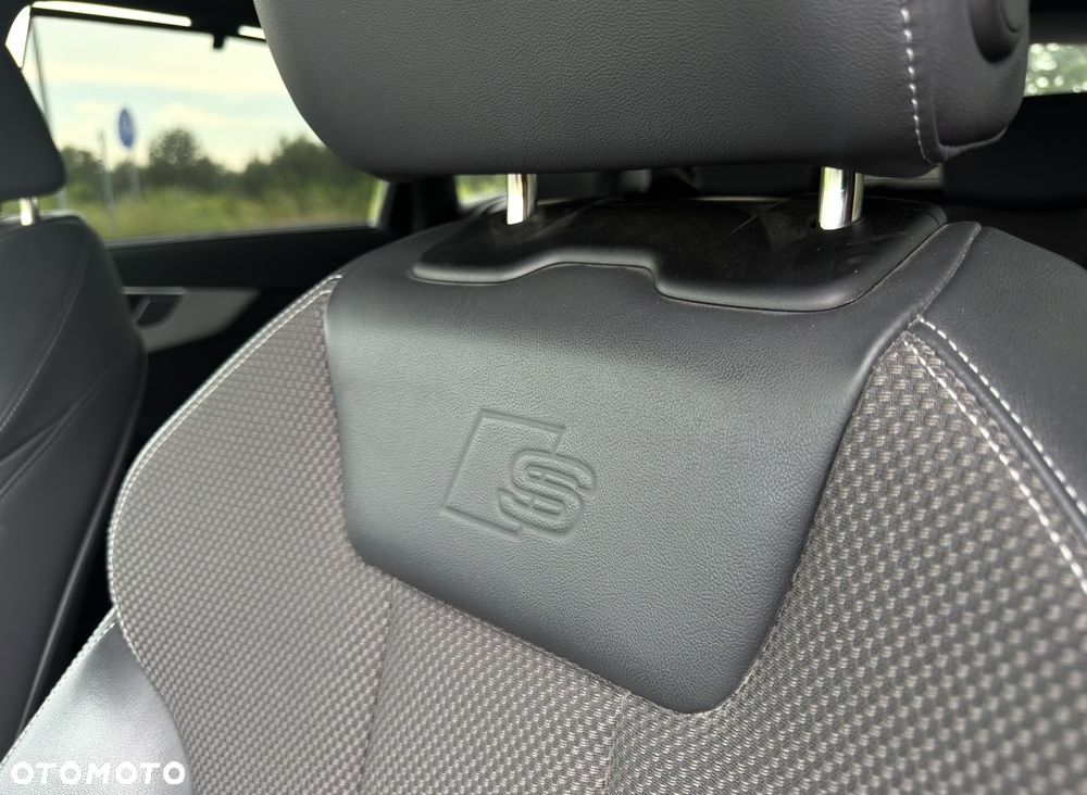 Audi A4 Avant 40 TDI mHEV S Line S tronic - 37