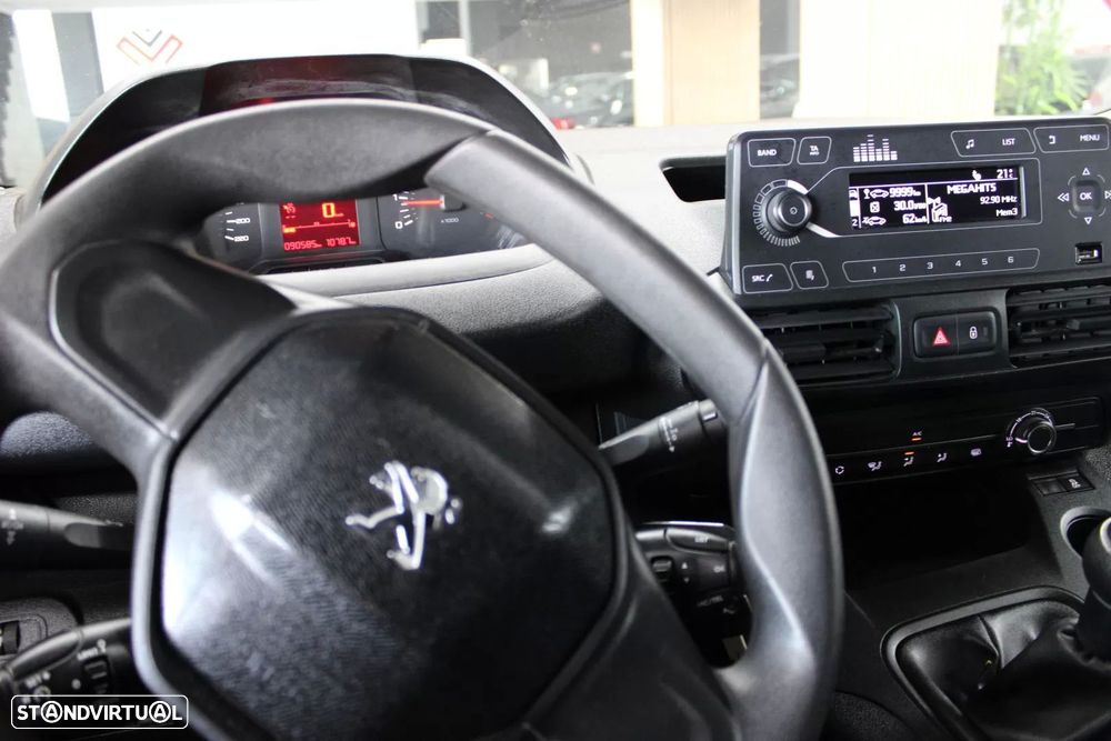 Peugeot partner 1.5 bluehdi pro standard - 17