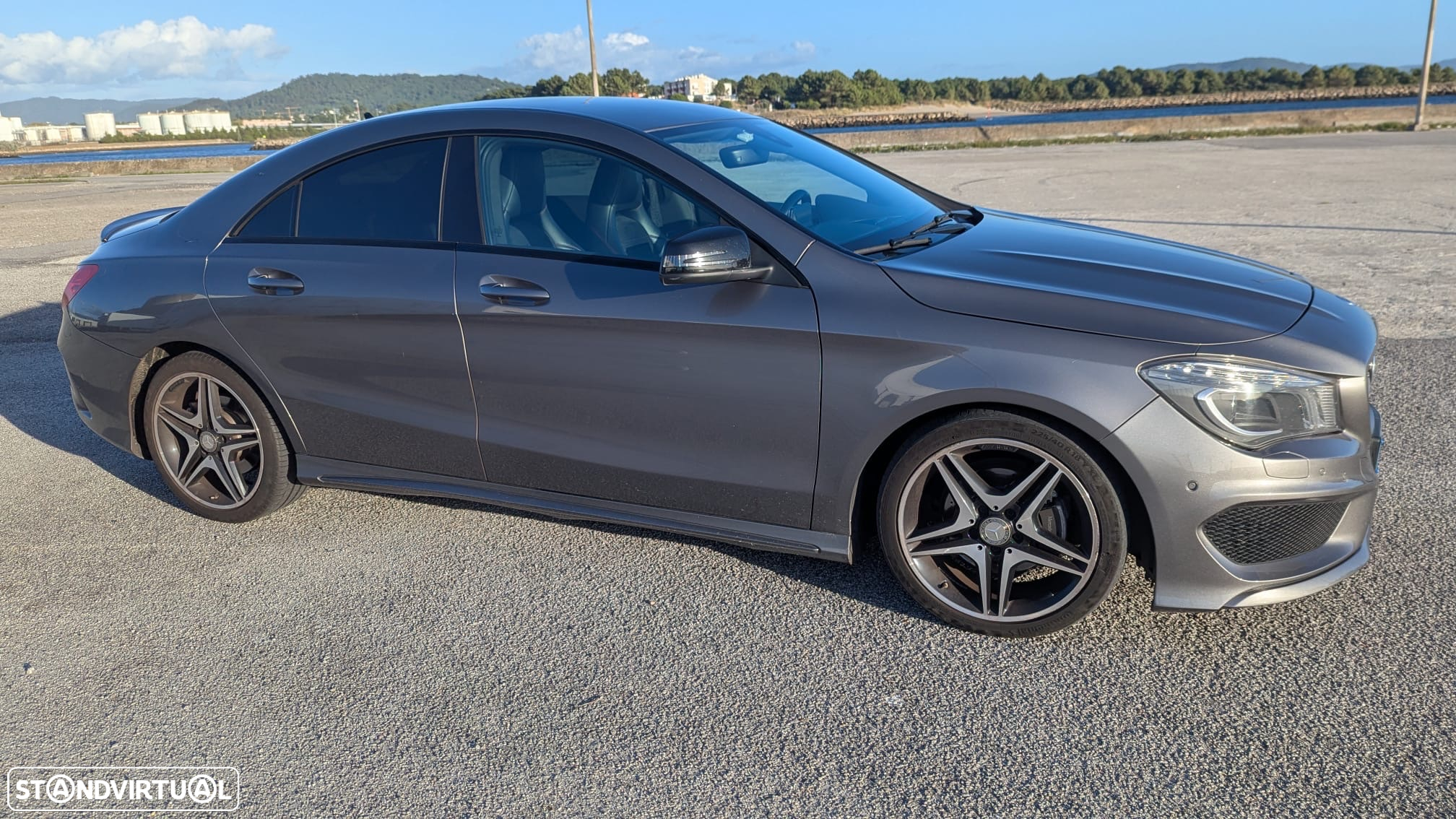 Mercedes-Benz CLA 180 d Shooting Brake AMG Line - 4