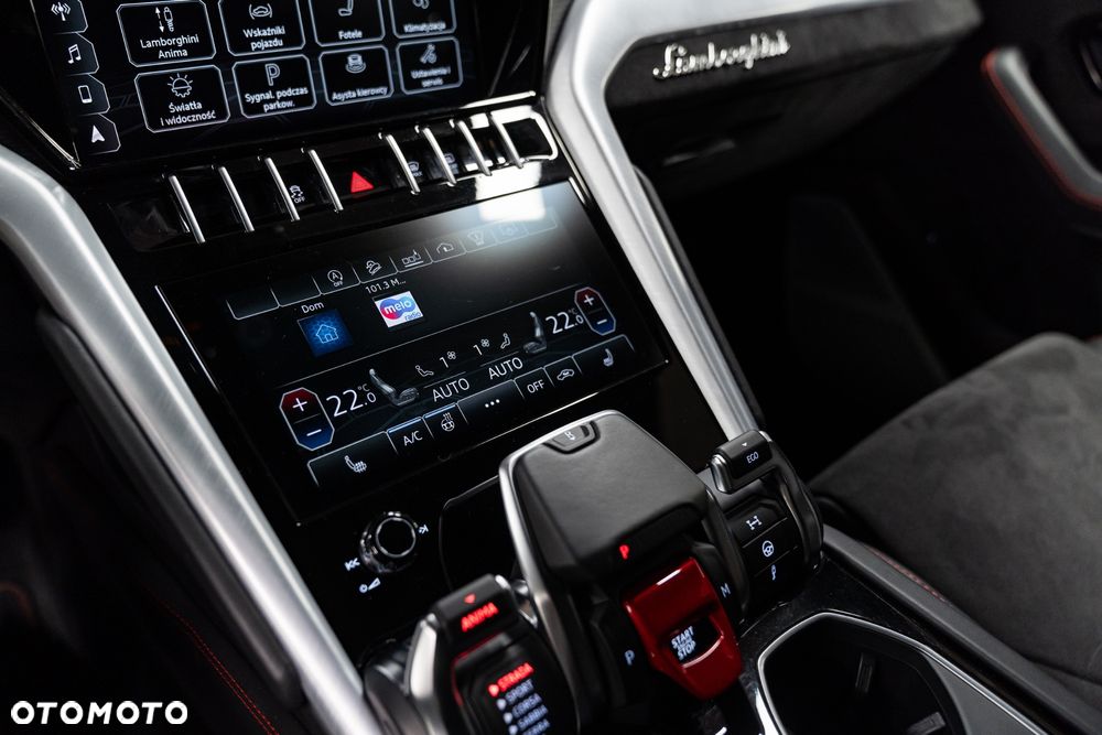 Lamborghini Urus Standard - 35