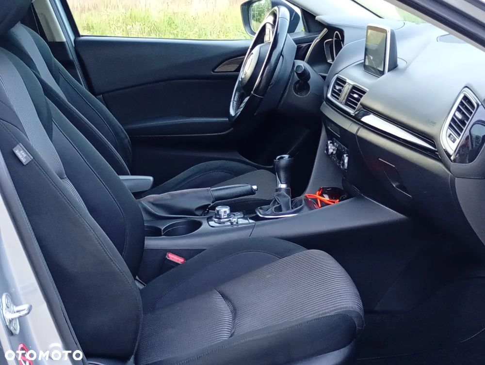 Mazda 3 - 10