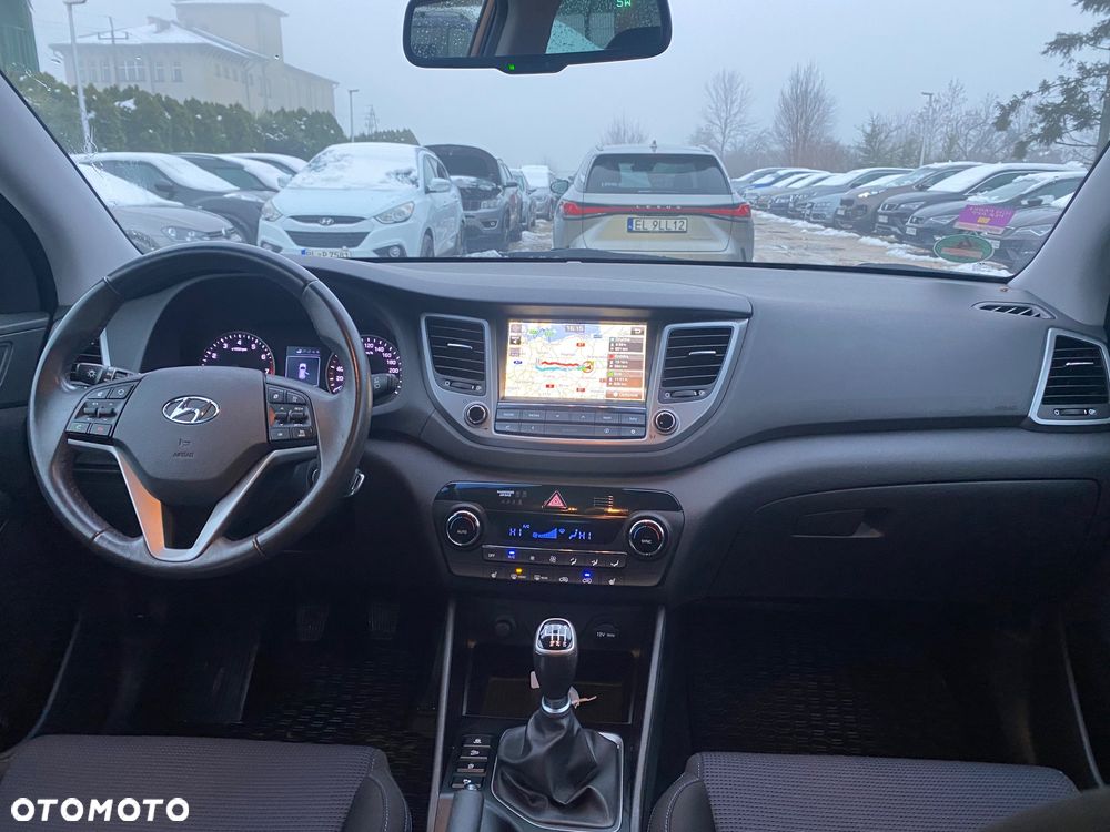 Hyundai Tucson 1.6 GDI BlueDrive Style 2WD - 30