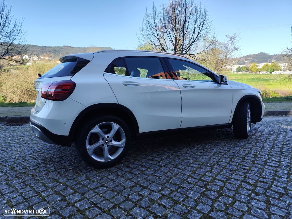 Mercedes-Benz GLA 180 CDI Urban Aut. - 12