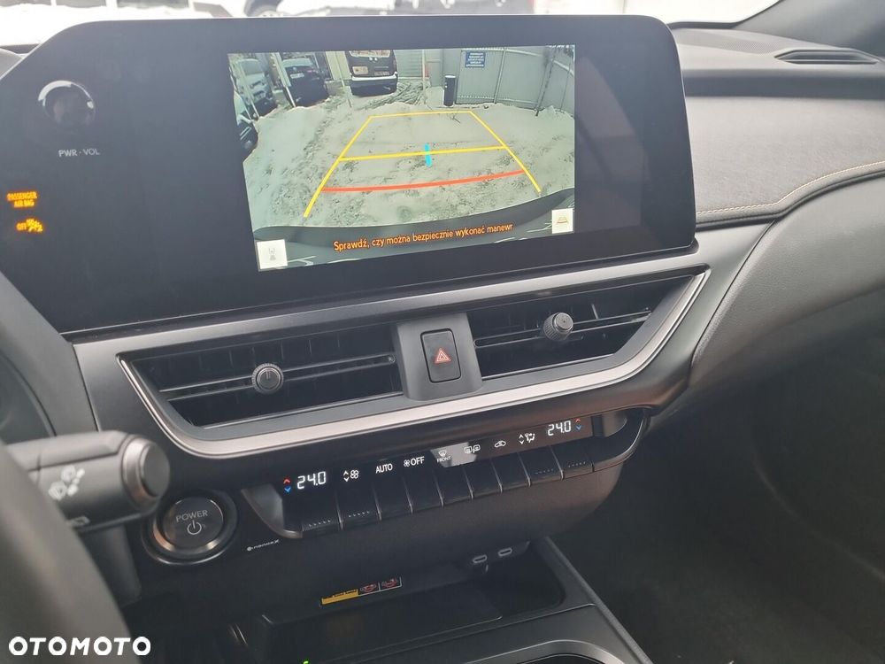 Lexus UX 300h F Sport Design - 19