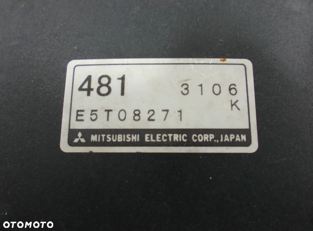 Mitsubishi Carisma 1.8 GDI Przepływomierz E5T08271 - 3