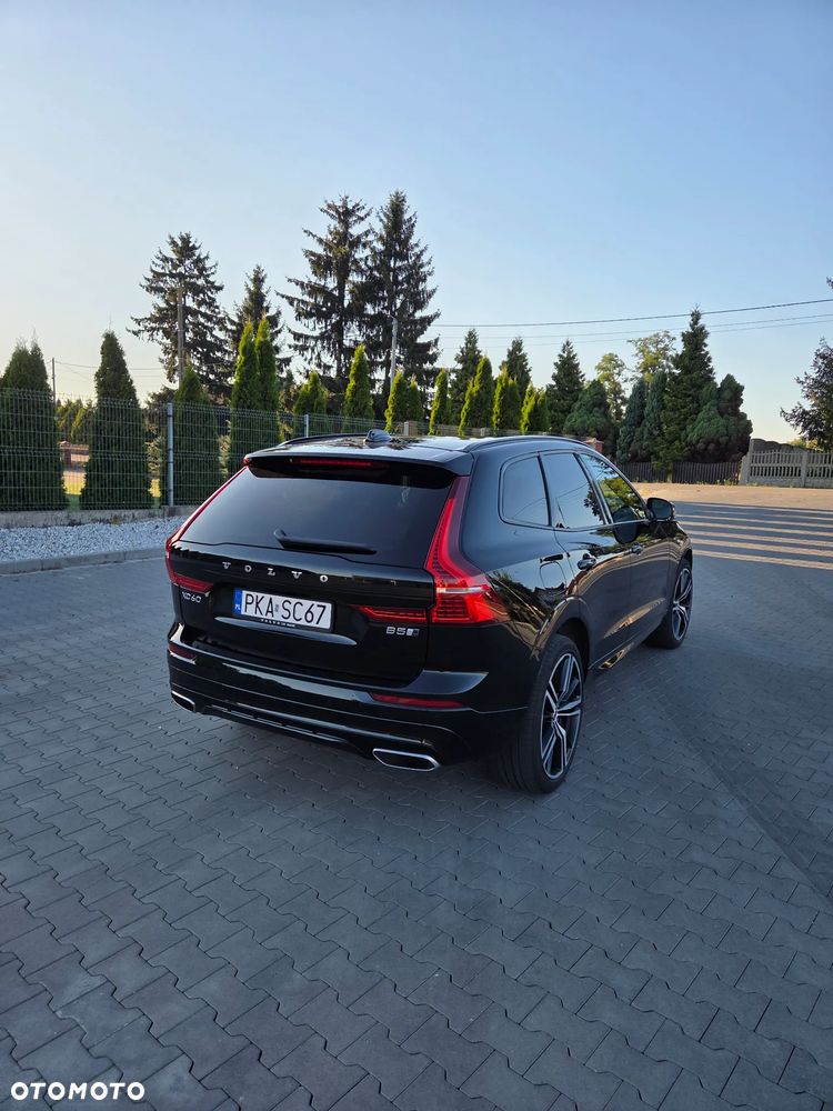 Volvo XC 60 B5 D AWD R-Design - 9