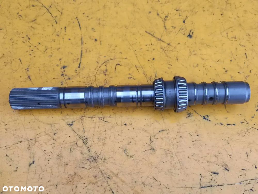 Wałek kosza sprzęgła ZF  Deutz Fahr Agrotron 106 - 1