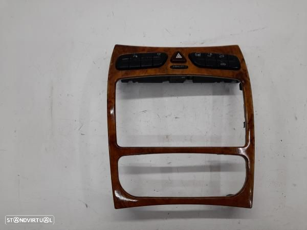 Moldura / Estrutura Consola Central / Rádio Mercedes-Benz Clk (C209) - 2
