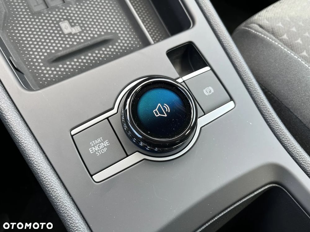 Volkswagen T-Roc 1.5 eTSI Life DSG - 27