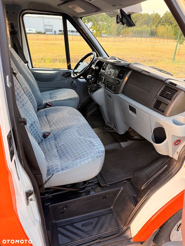 Ford Transit - 10