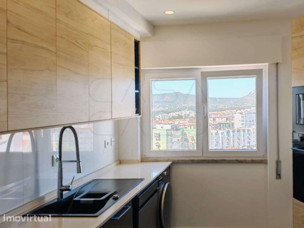T3 Remodelado na Prestigiada Praça de Portugal - Setúbal | 132 m² - Grande imagem: 3/34