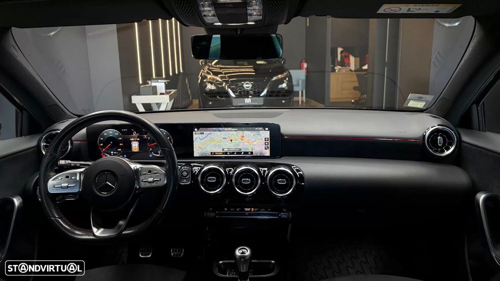 Mercedes-Benz A 200 AMG Line - 16