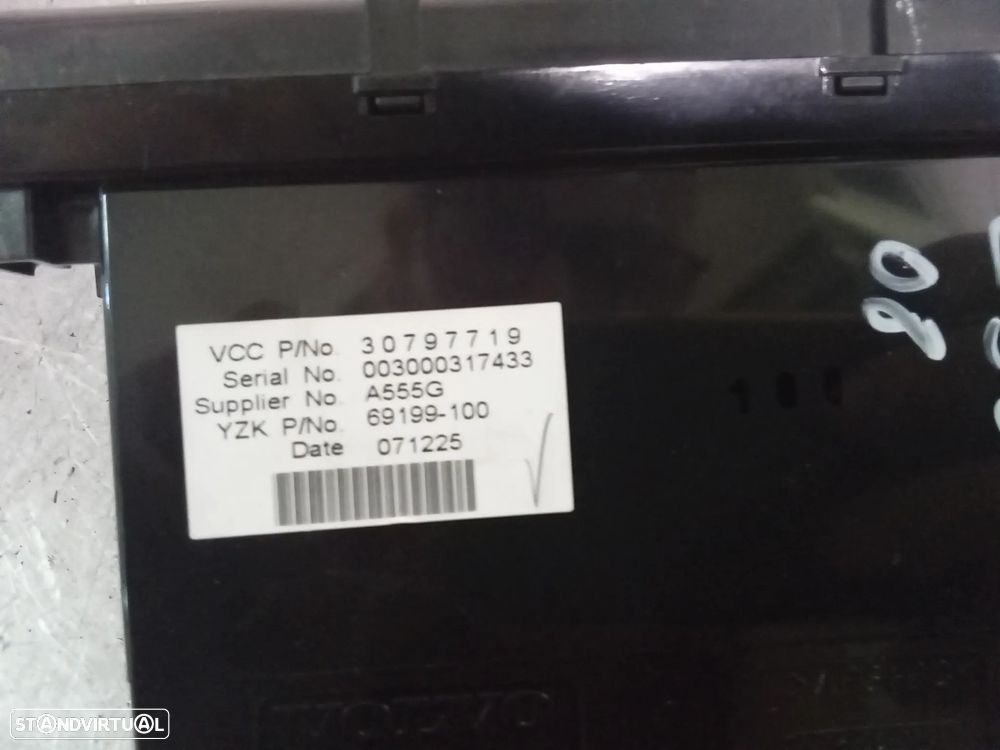 ECRÃ / DISPLAY / VISOR VOLVO C30 / V50 / S40 II 30797719 69199-100 - 2