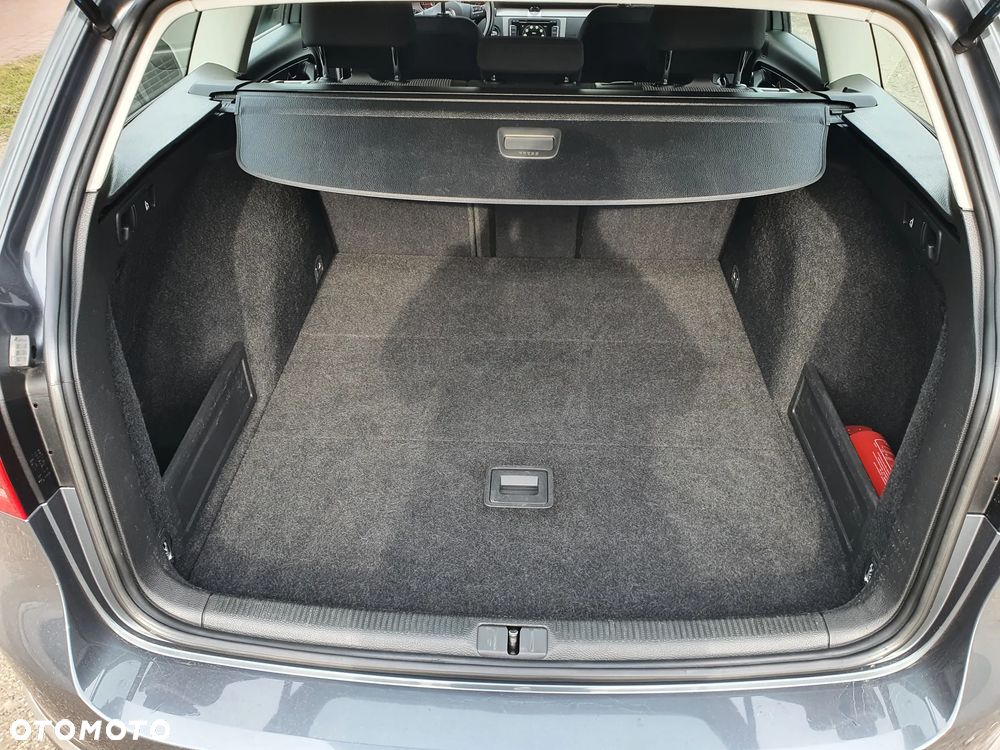 Volkswagen Passat 1.6 TDI BlueMotion - 16