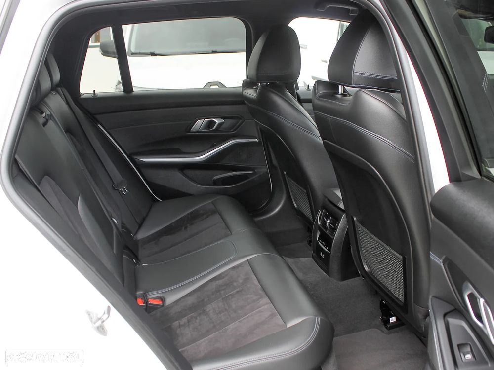 BMW 330 e Pack M Auto - 14