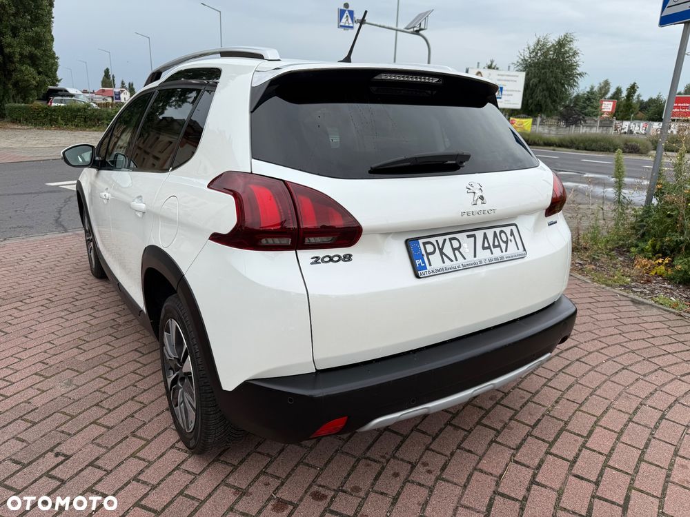 Peugeot 2008 PureTech 110 Stop&Start GT-Line Edition - 19