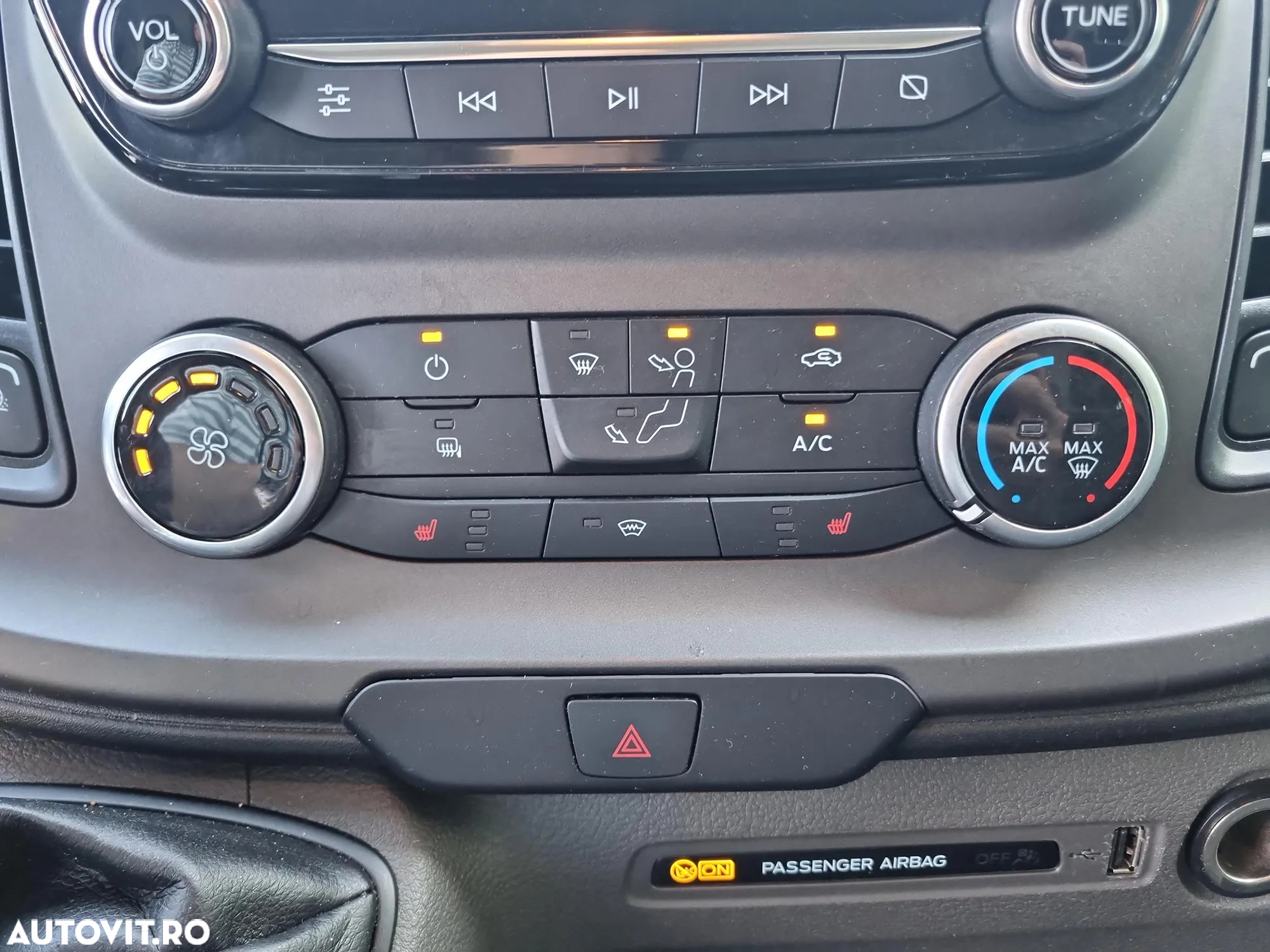 Ford Transit - 15