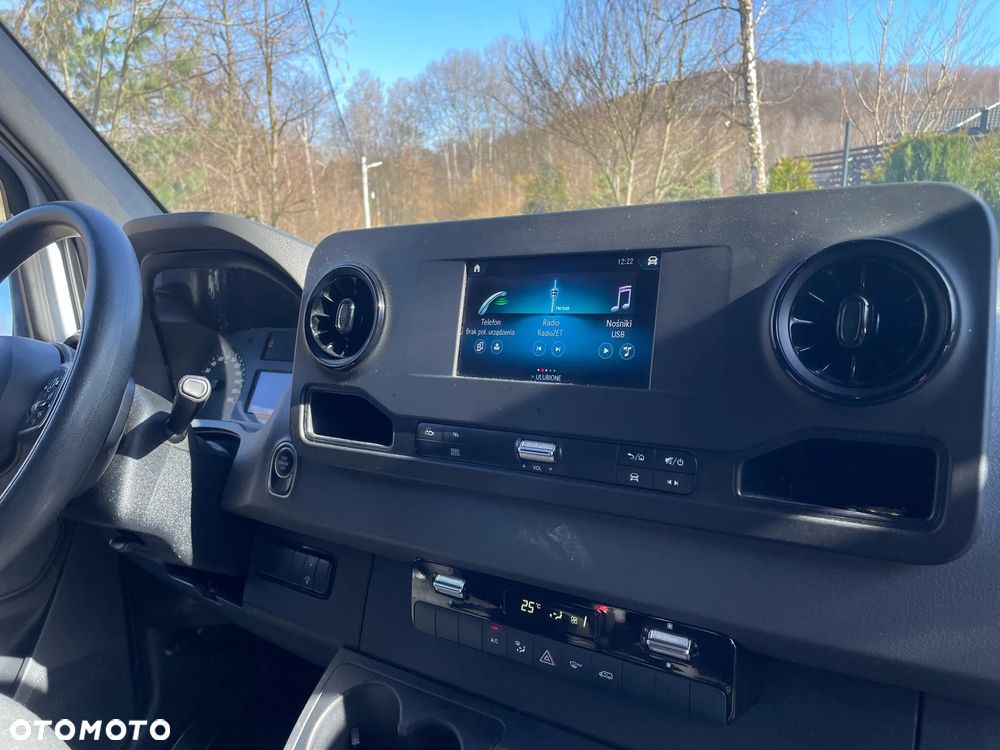 Mercedes-Benz SPRINTER - 11