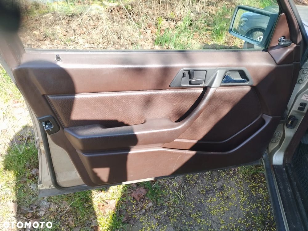 Mercedes-Benz W124 (1984-1993) - 6