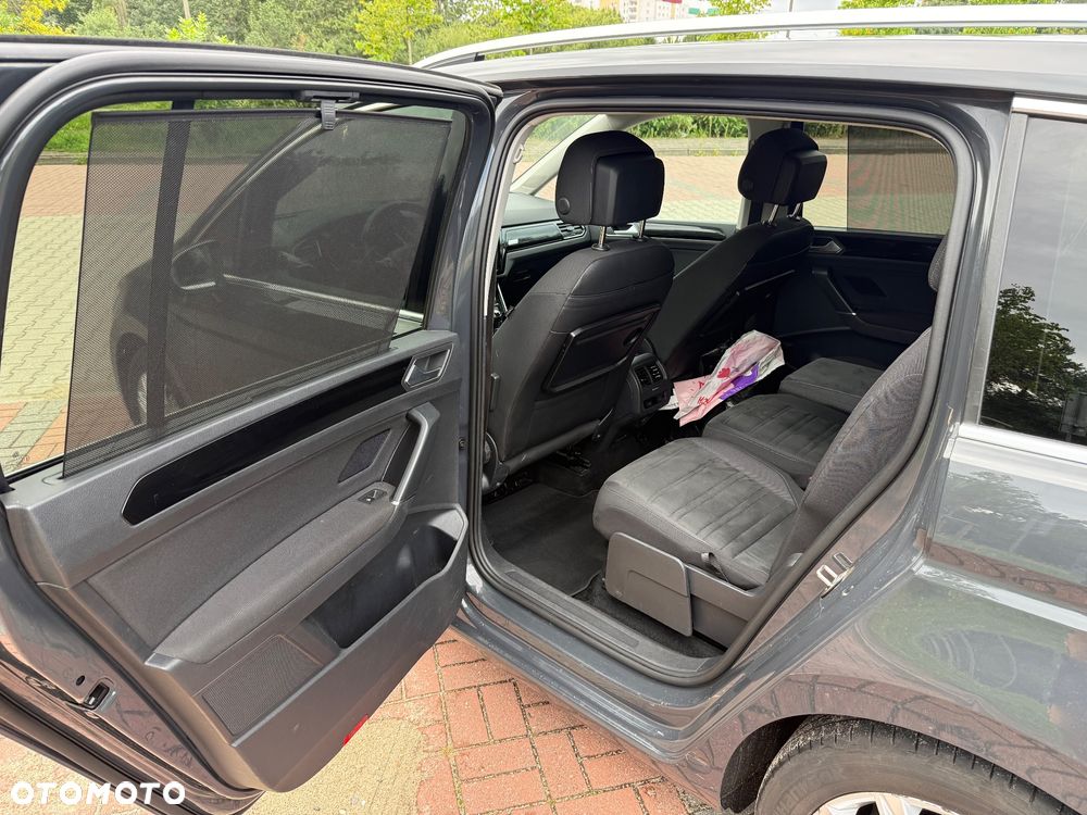 Volkswagen Touran 1.4 TSI BMT Highline - 23