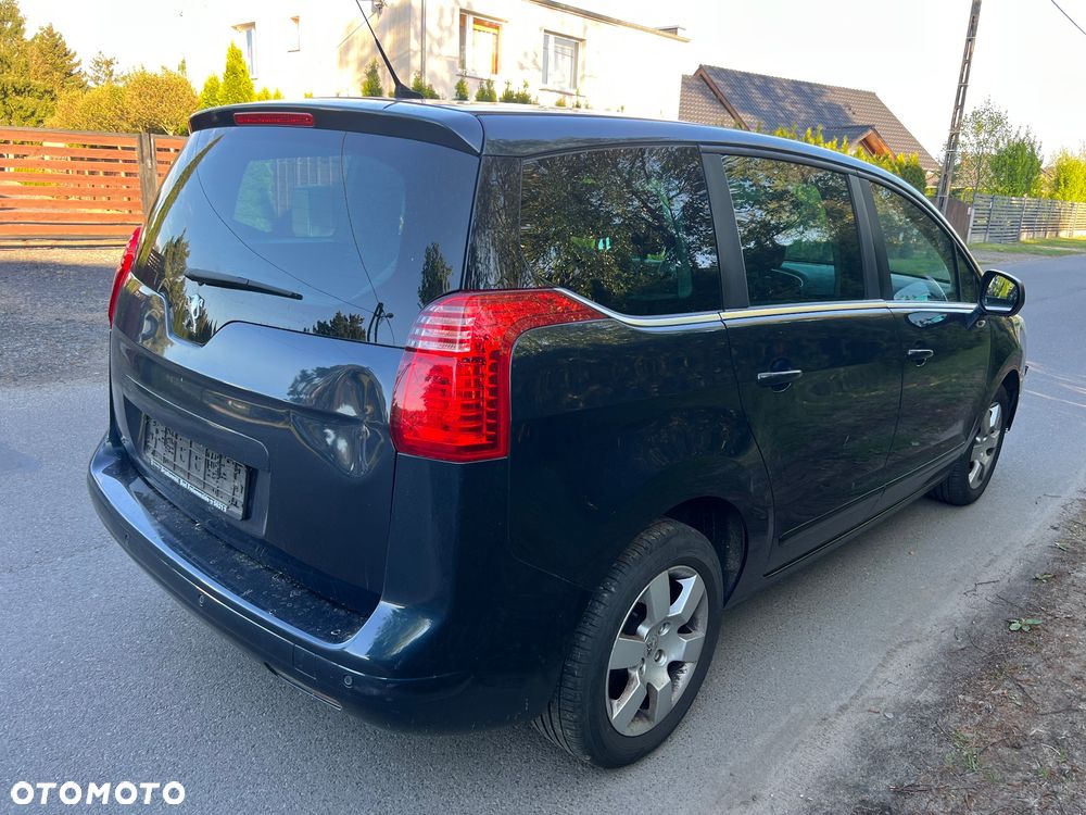 Peugeot 5008 1.6 HDi Premium - 11