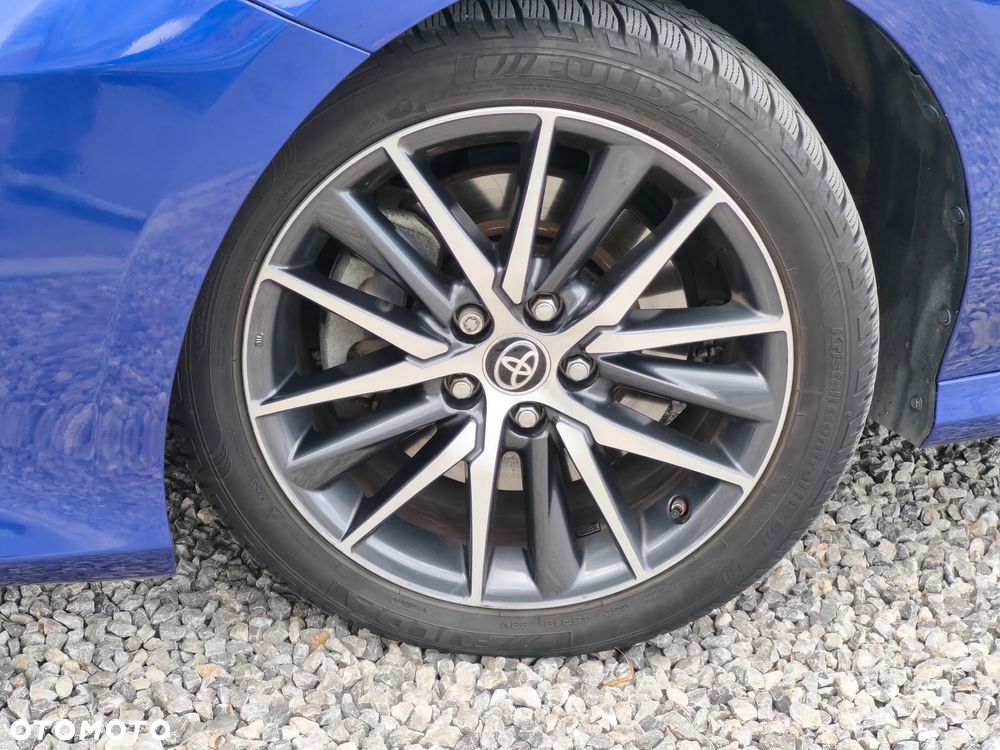 Toyota Camry 2.5 Hybrid Prestige CVT - 2