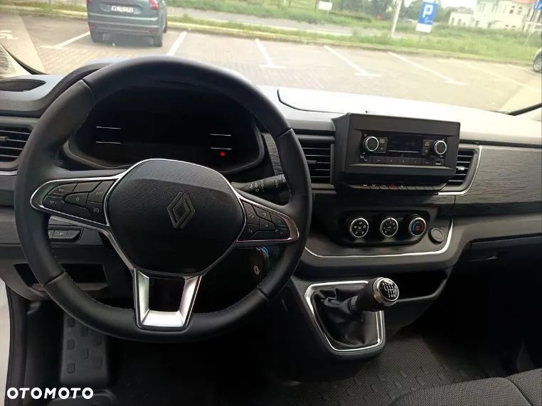 Renault Trafic - 11