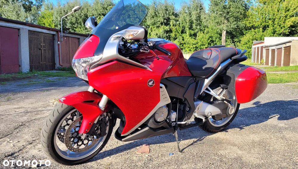 Honda VFR - 1