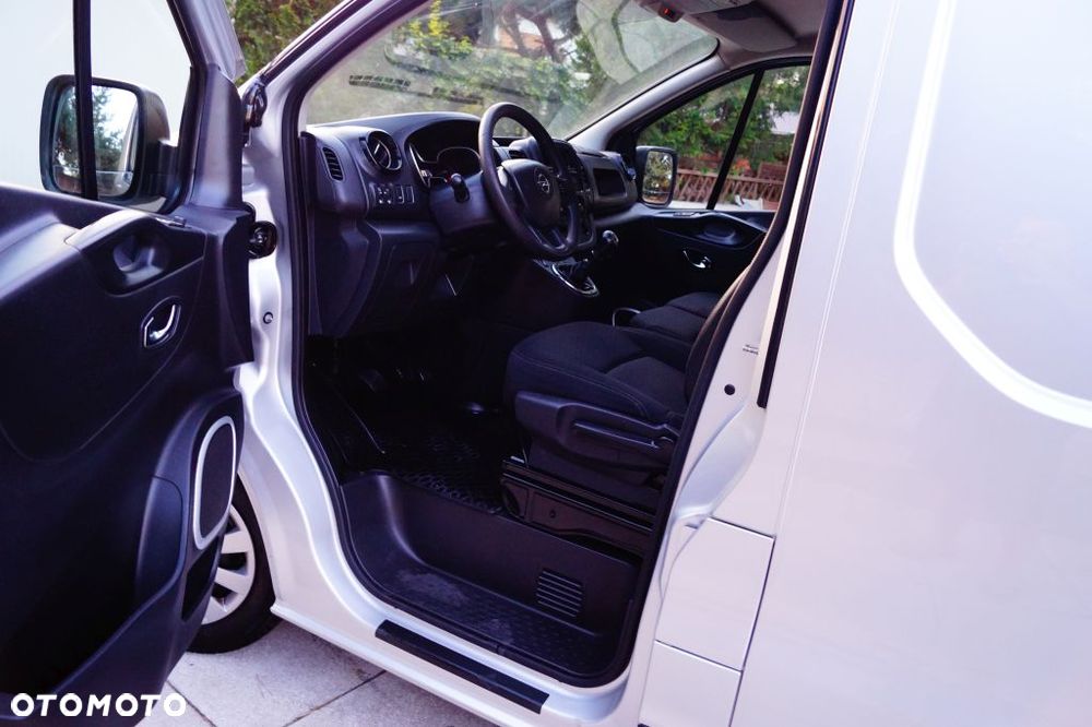 Opel Vivaro CDTI Long Salon Pl Bogata Opcja Faktura Vat Super Stan - 9