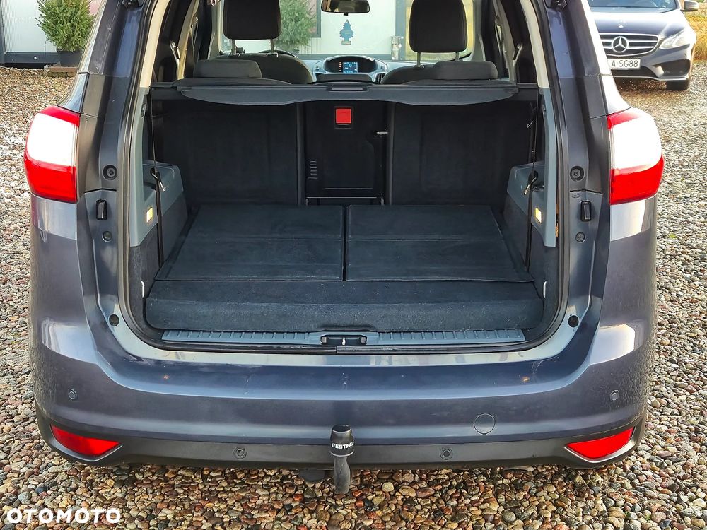 Ford Grand C-MAX 2.0 TDCi Champions Edition - 38