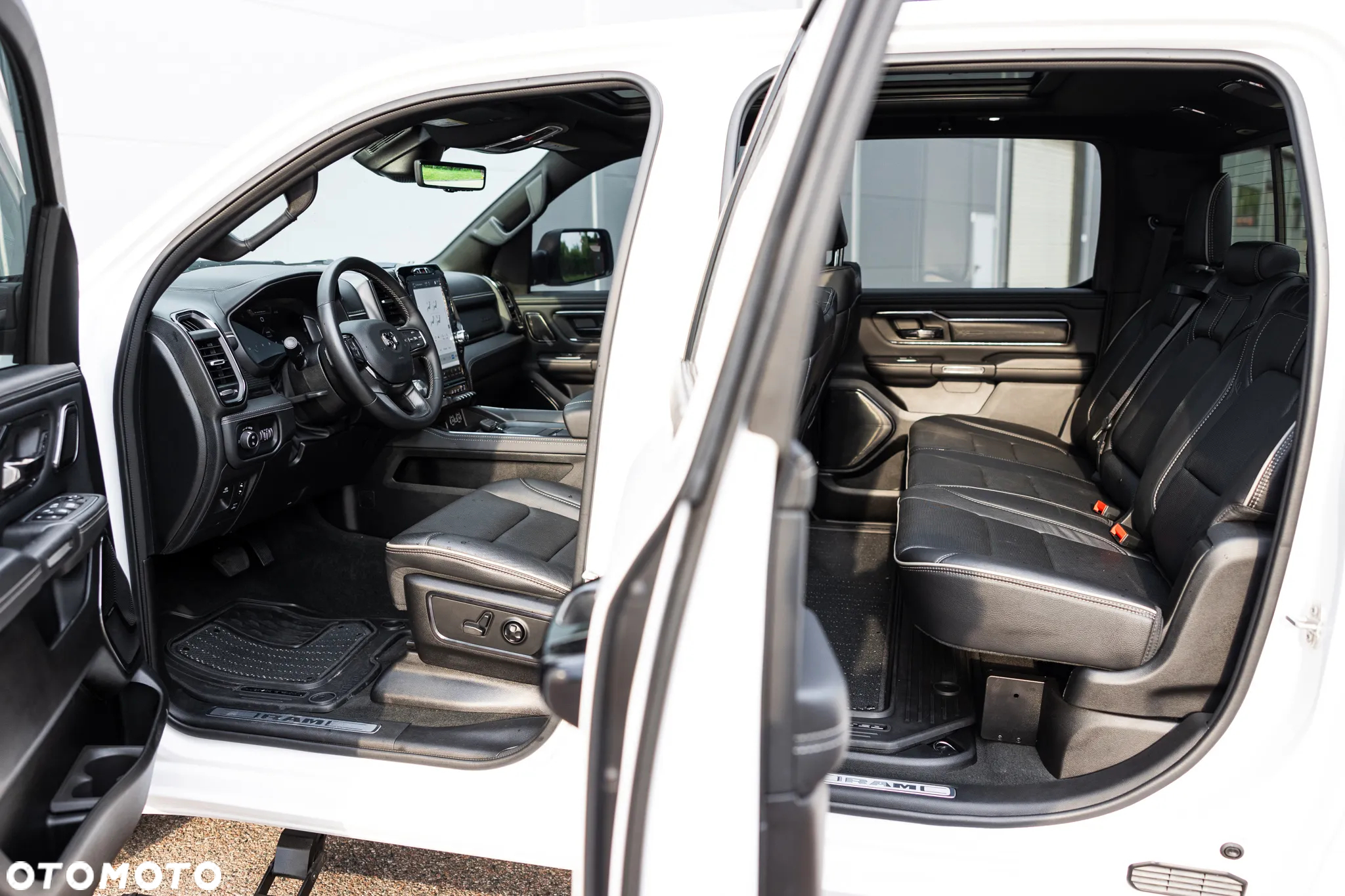 RAM 1500 Crew Cab Limited - 34