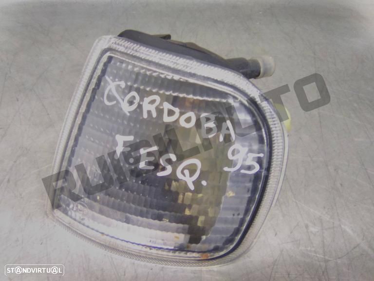 Farolim De Pisca Frente Esquerdo  Seat Cordoba (6k) [1993_2002] - 1