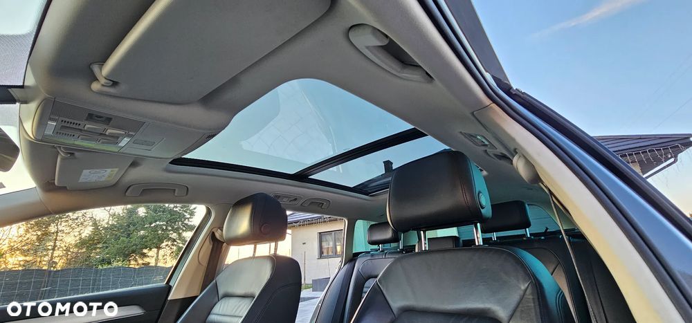 Volkswagen Passat Variant 2.0 TDI SCR 4Motion DSG Highline - 26