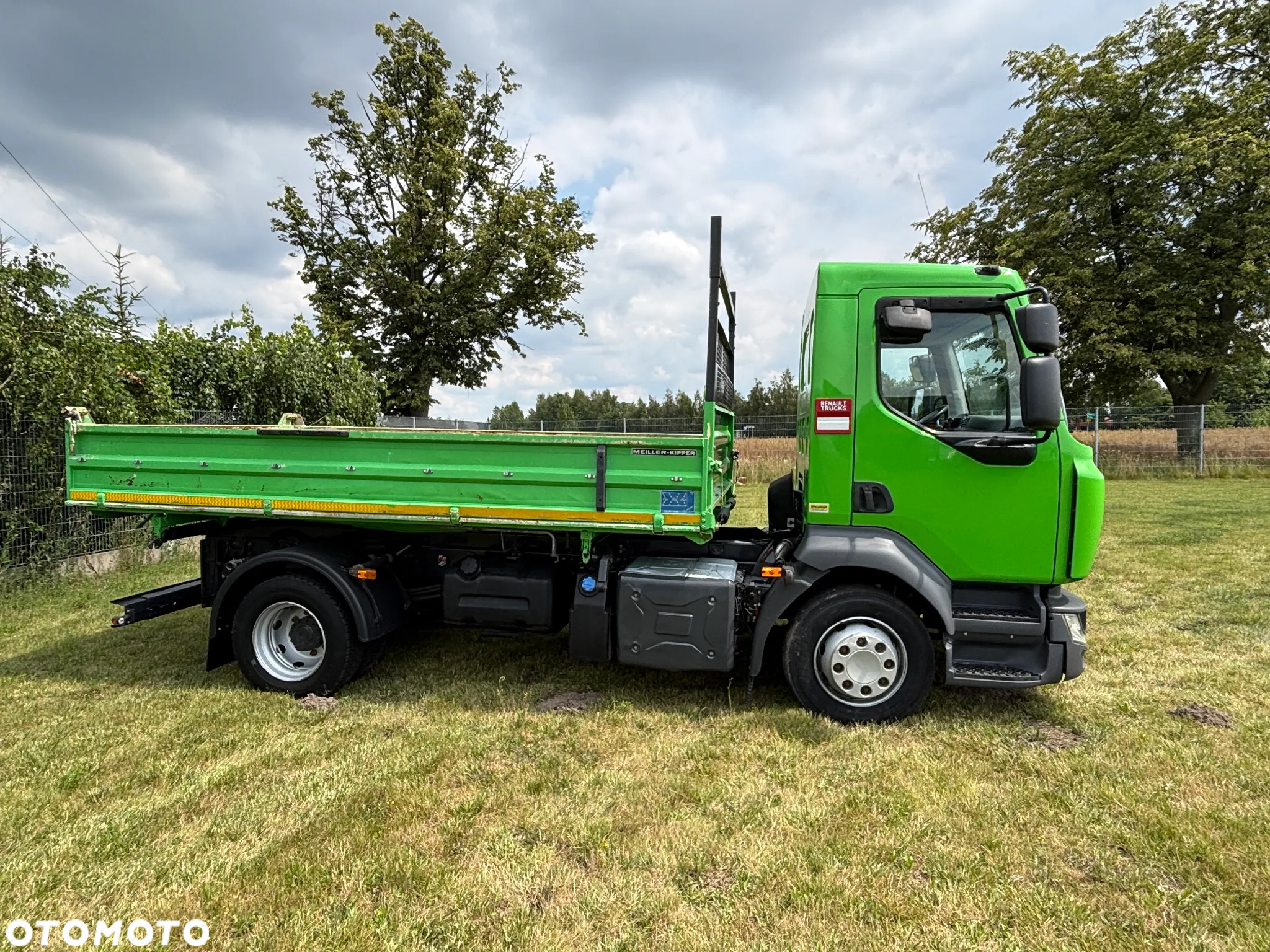 Renault D12 wywrotka, 12 ton DMC , zaczep do przyczepy , oryginalny kiper Meiller, mały przebieg od 1 właściciela z Niemiec, 6100 kg ładowność. manualna skrzynia , na resorze, idealna pod minikoparkę , przyczepę ( Mercedes ATEGO, AXOR, MAN TGM ) - 9