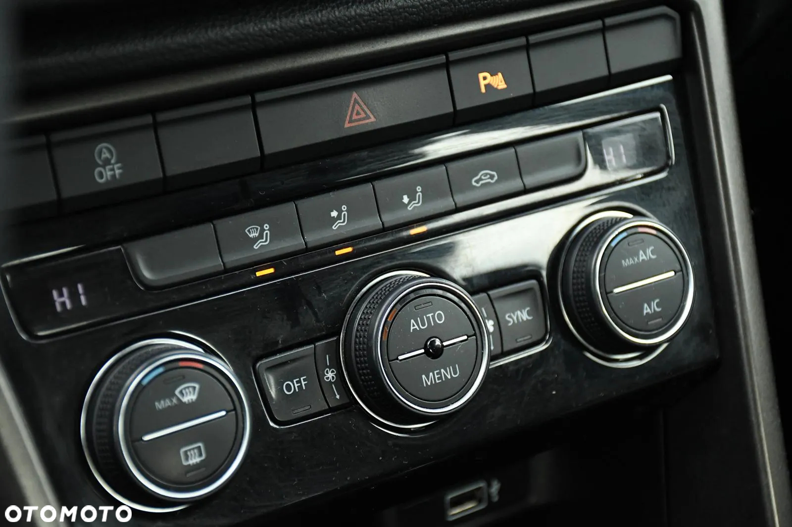 Volkswagen T-Roc 2.0 TDI SCR 4MOTION DSG ACTIVE - 22