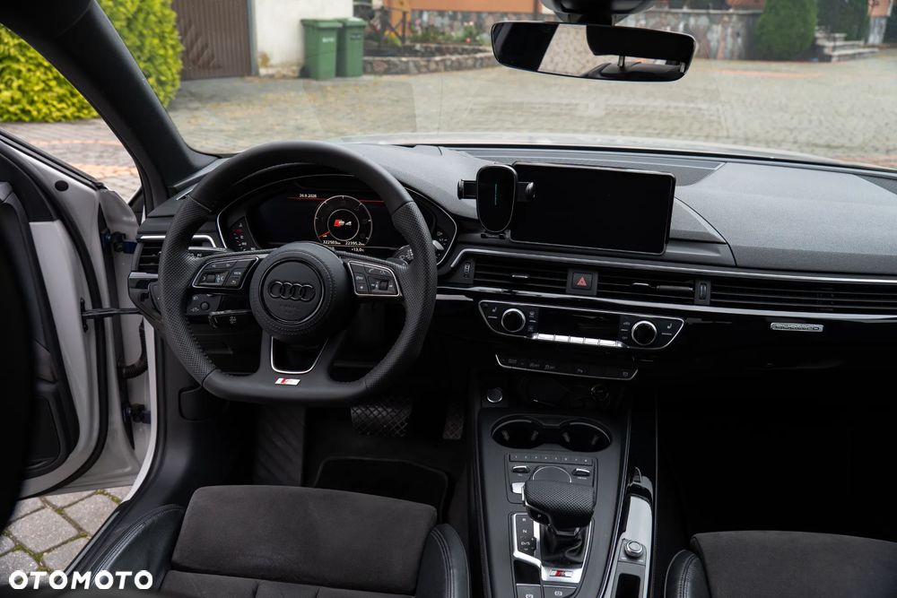 Audi A4 Limousine 2.0 TDI S tronic quattro sport - 11