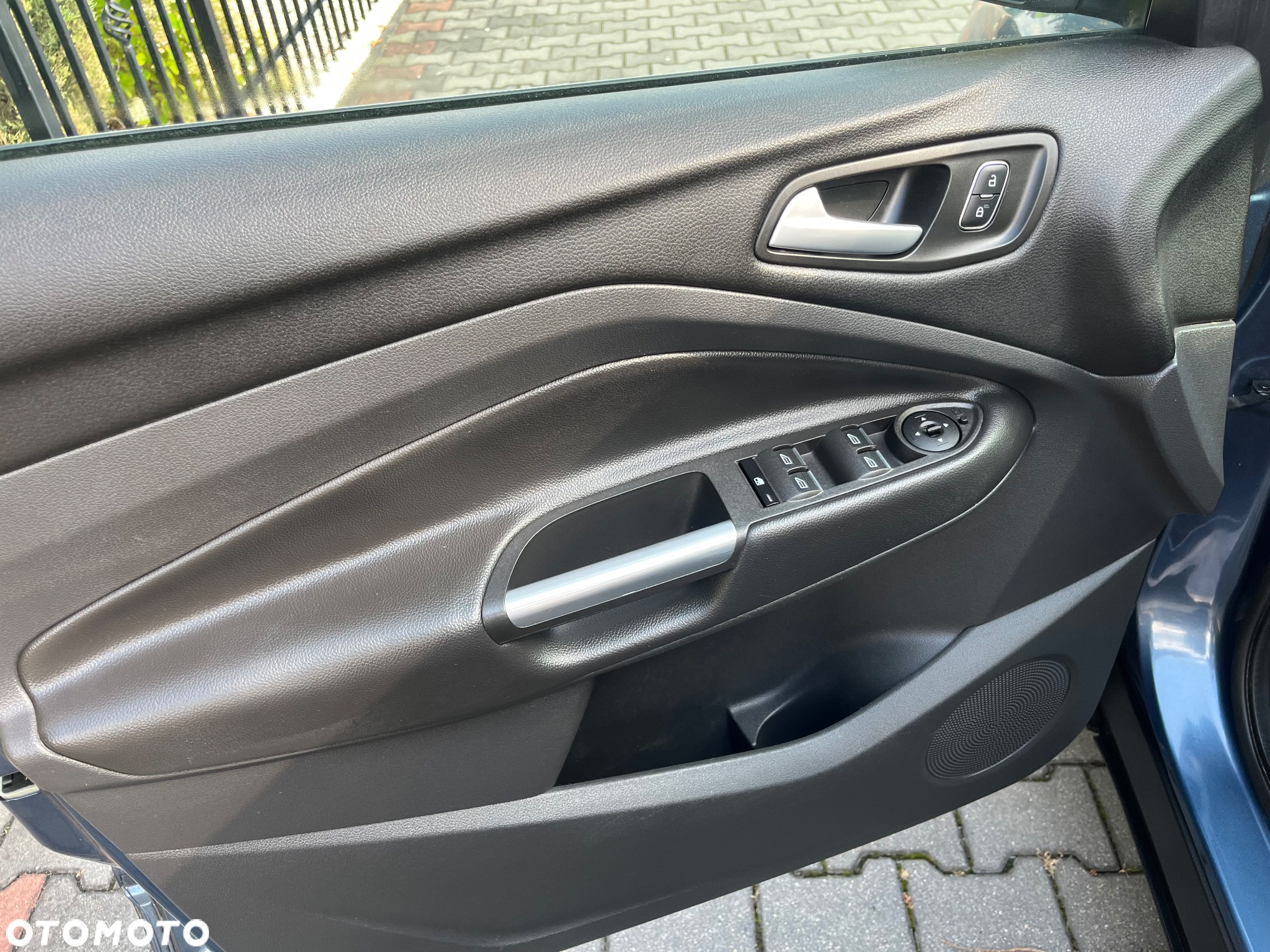 Ford Kuga 1.5 EcoBoost 2x4 Cool & Connect - 17